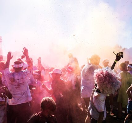 Photo Crowd surfing